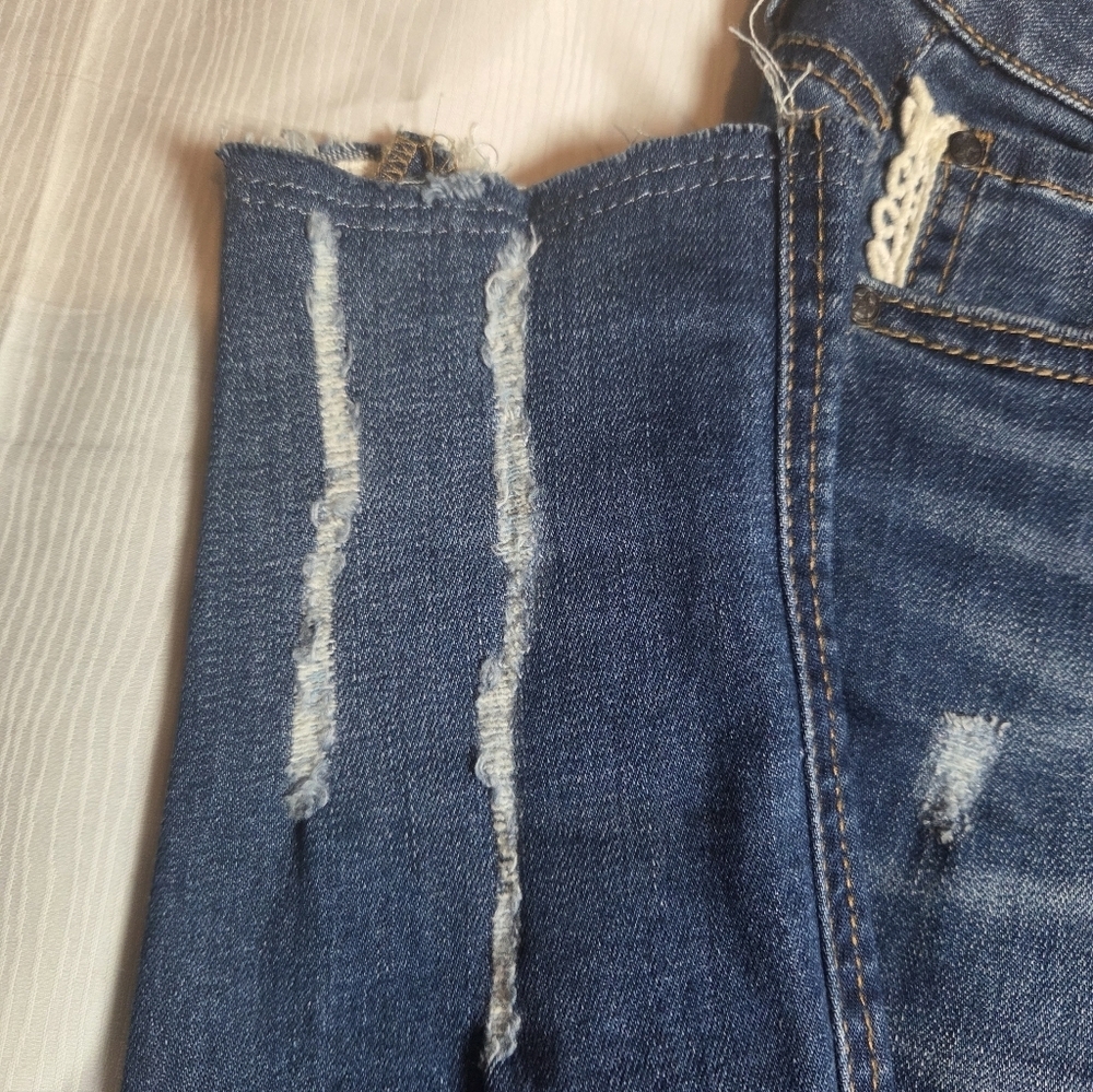 PEOPLE LIBERATION JEANS,SZ 3. - Picture 4 of 8